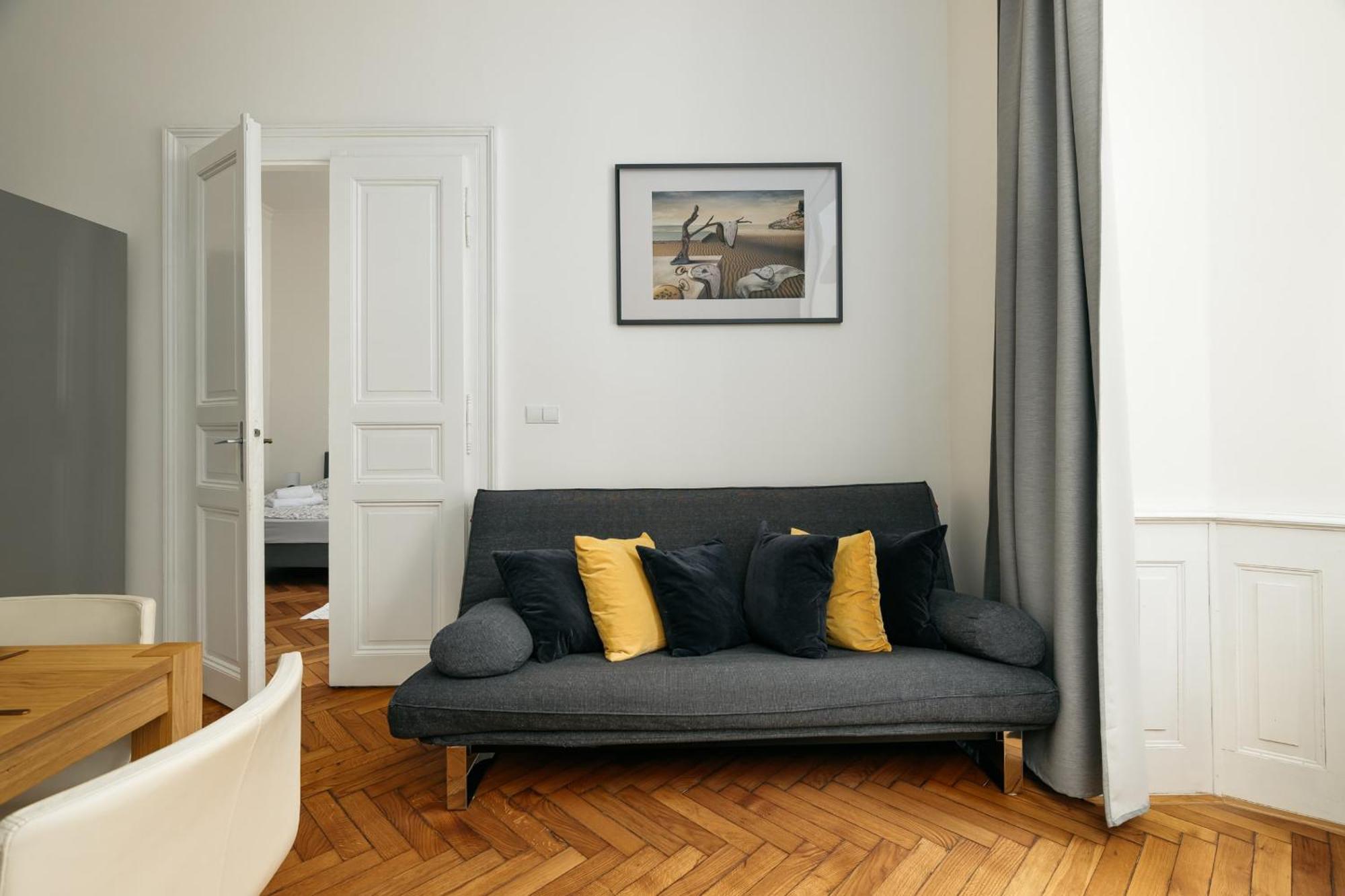 Comfortable And Cosy Apt A Few Steps From Dancing House And Naplavka Dance Prague Extérieur photo