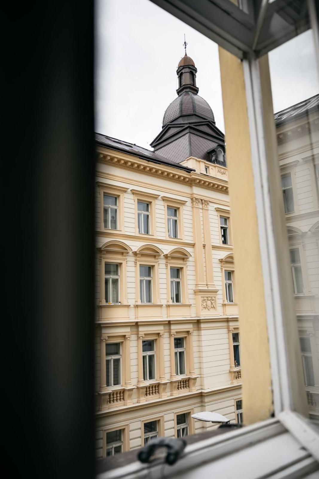 Comfortable And Cosy Apt A Few Steps From Dancing House And Naplavka Dance Prague Extérieur photo
